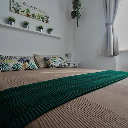 Sea And Garden Bed & Breakfast *